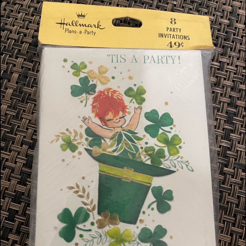 Vintage hallmark 8 party invitation st. Patrick’s